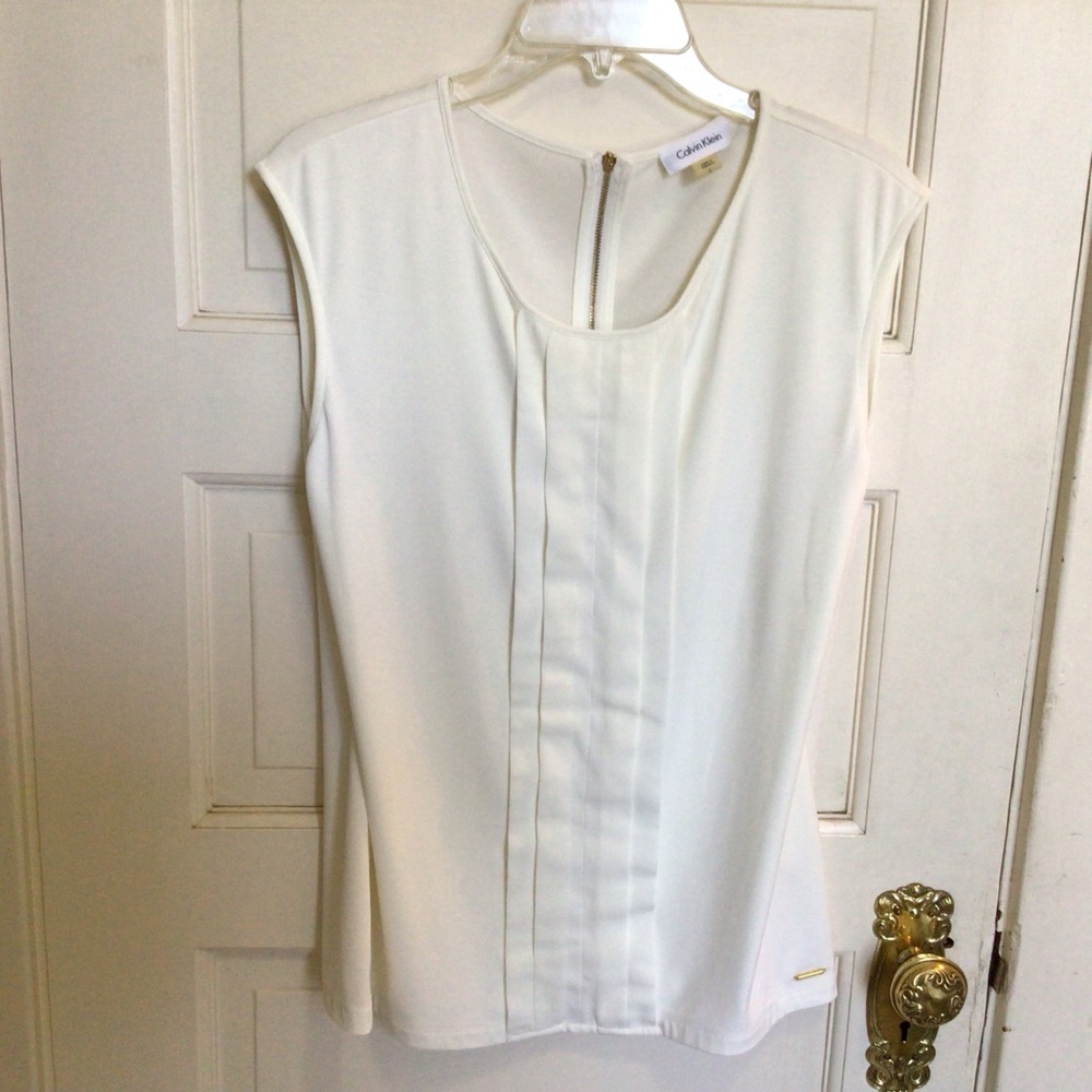 Calvin Klein White Sleeveless Pleated Front Tank Top